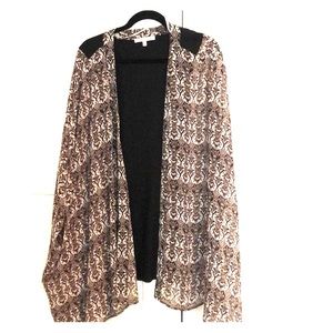 Great print kimono top